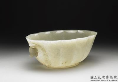 图片[2]-Jade flower-shaped bowl with bud-shaped handles, Mughal Empire-China Archive